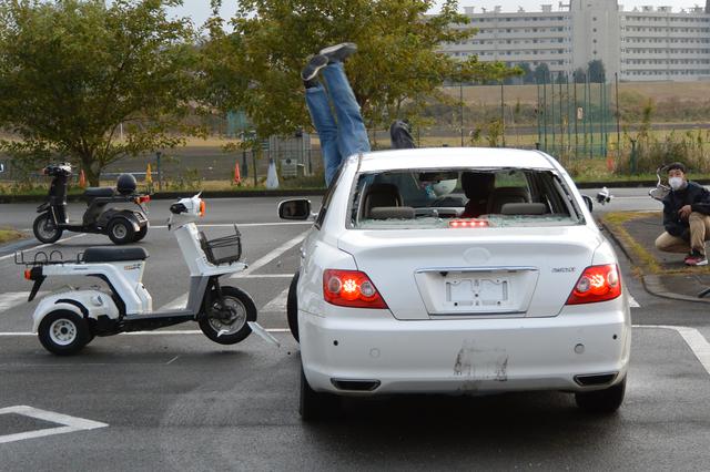 画像4: 宅配ライダーが安全運転技術披露
「第17回デリバリー業安全運転競技会」
団体部門優勝はピザーラチーム