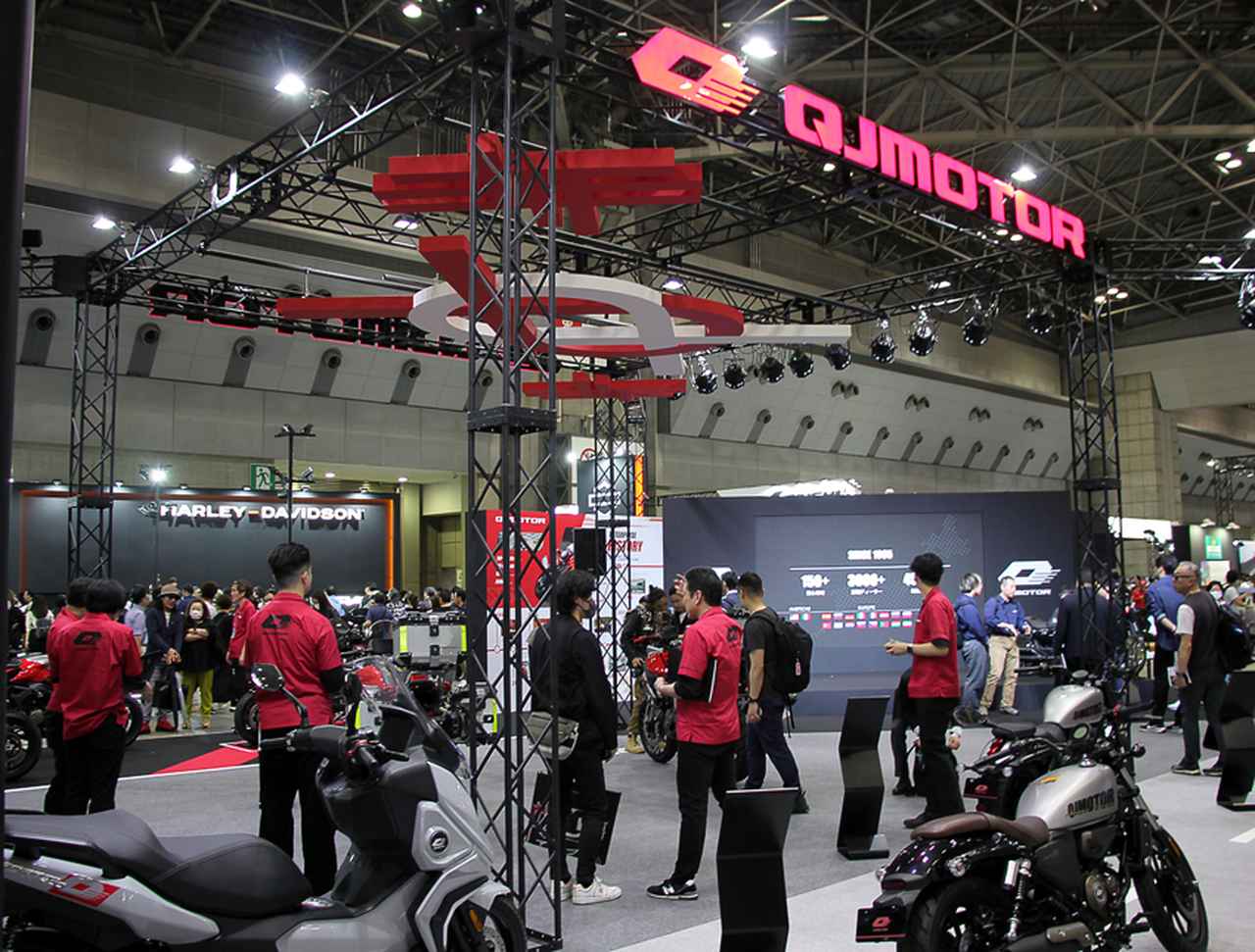 画像: 今春開催の東京モーターサイクルショーでは初出展で18台を展示した