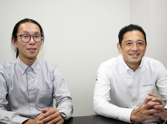 画像: JOBIKEを担当するリバークレインの(右)楠山取締役と甲斐サブマネージャー