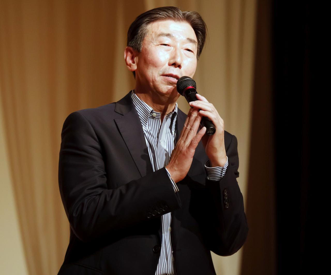 画像: 中締めのあいさつをする本田技研・加藤執行役