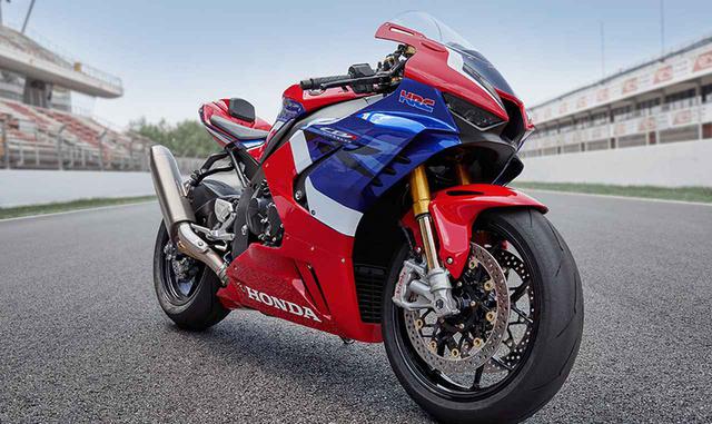 画像: 新型のホンダCBR1000RR-R(SP)は、今シーズンのSBKの台風の目になれるでしょうか? 注目です! www.honda.co.jp