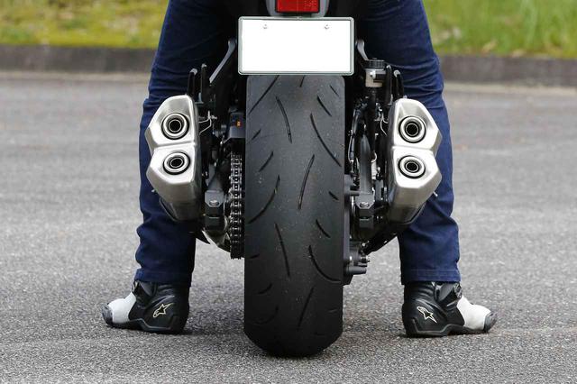 画像2: カワサキ「Z1000」のライディングポジションと足つき性