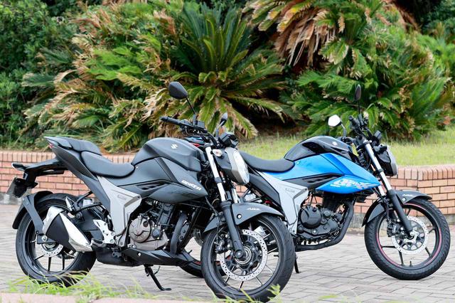 画像2: 手前がジクサー250。奥がジクサー150。