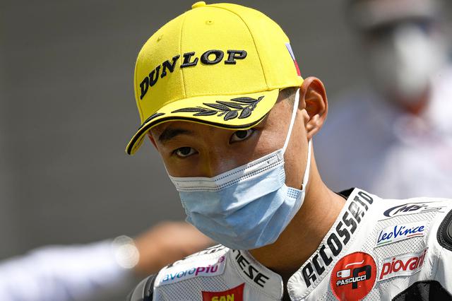 画像: いまアレナスと並んでMoto3でいちばん「速い」タツキ 今回は単独転倒、当てられるのも注意なー!