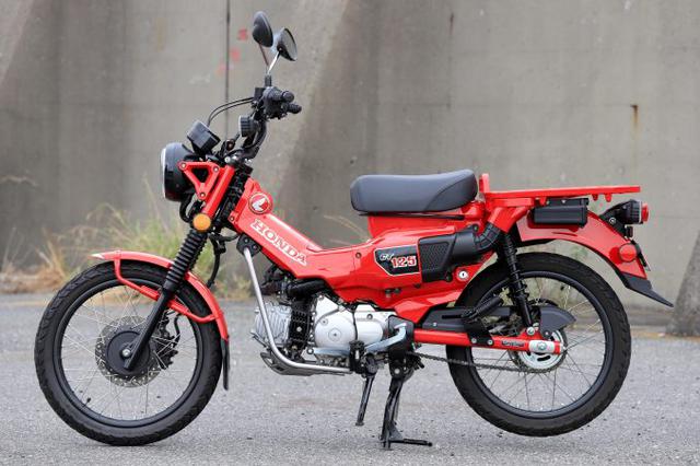 画像1: ③ 傾斜のついた場所に駐車する際は『センタースタンド』を使う!