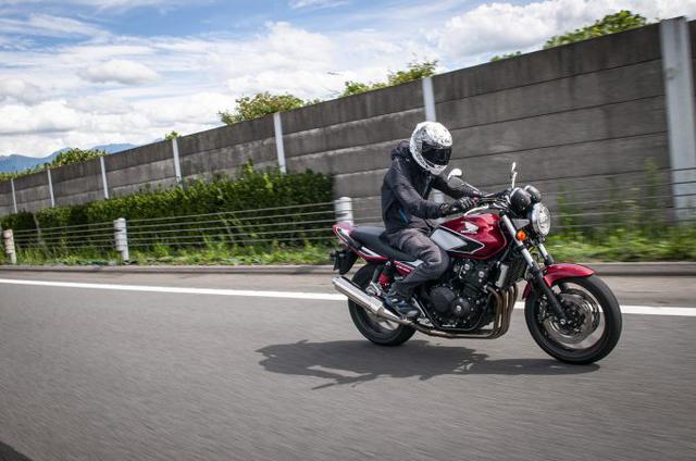 画像2: CB400SFでツーリングしたい? それともスポーティに楽しみたい?