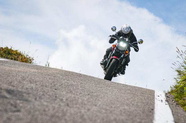 画像2: ただし『CB400SF(CB400 SUPER FOUR)』だけは別格