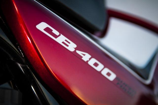 画像1: ただし『CB400SF(CB400 SUPER FOUR)』だけは別格