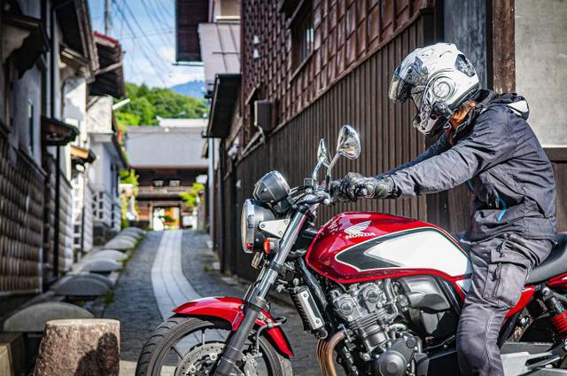 画像1: CB400SFでツーリングしたい? それともスポーティに楽しみたい?