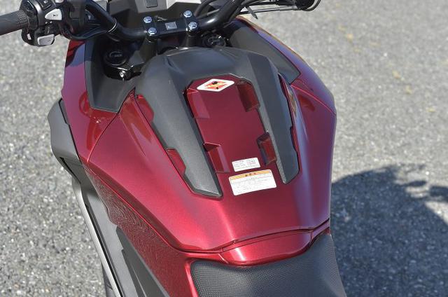 画像2: NC750X<DCT>の主要装備を解説