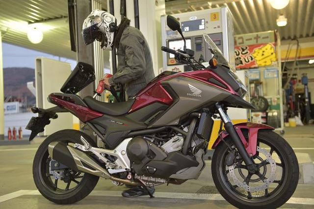 画像: NC750X<DCT>の燃費は?