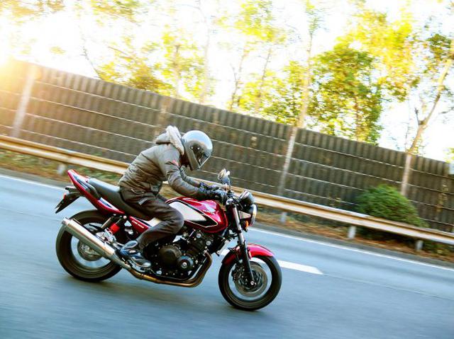 画像: 安全性は最高レベル『フルフェイスヘルメット』のメリットって?