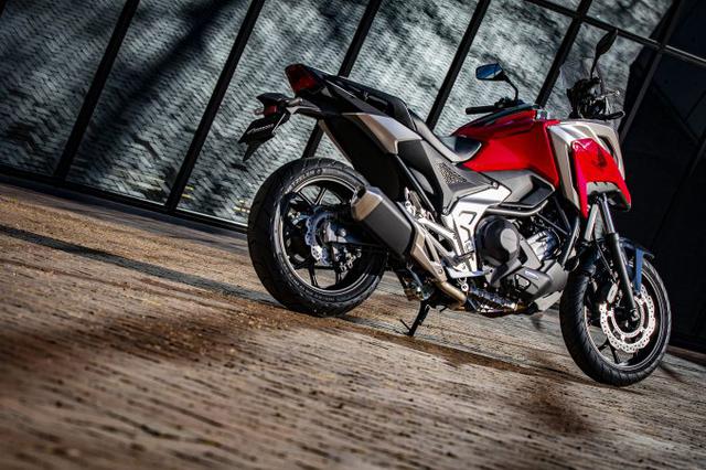 画像1: 新型『NC750X』は圧倒的コスパの大型バイク