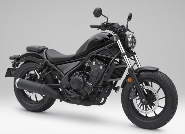 画像: ホンダ・レブル500 レブル250と同じく写真の小型二輪クラスのレブル500も女性オーナーが多い