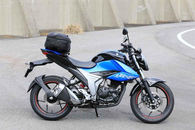 画像3: スズキ新型『ジクサー150』は積載テクニックだけでロングツーリング対応型バイクに化けるんです!