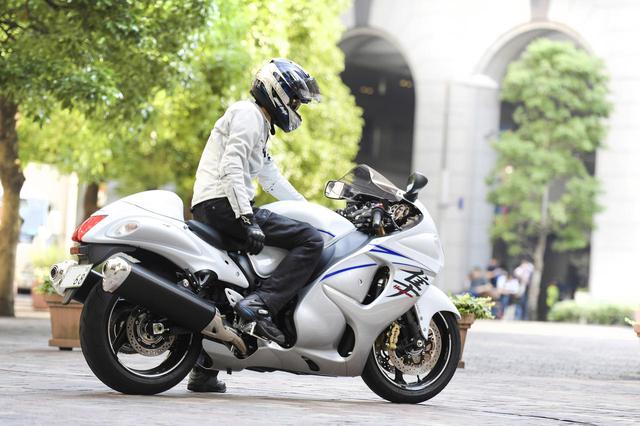 画像: 隼って街で乗ってると、ものすごく声を掛けられるバイクだと思い知りました(笑)