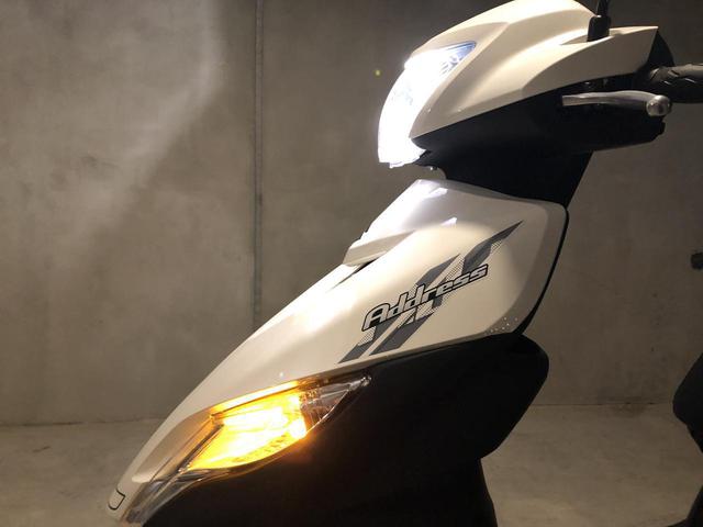 画像: フロントウインカー