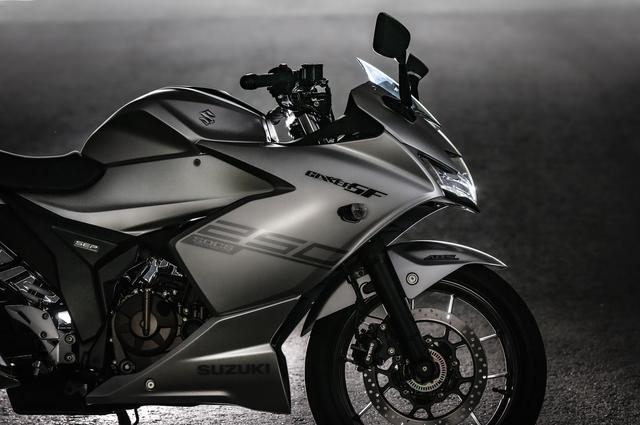 画像1: だけどバイク初心者には優しいジクサーSF250