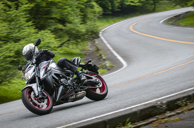 画像2: GSX-S1000はアップハンドルのスーパースポーツ?