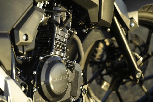 画像2: Vストローム250の快適性は250ccのバイクとは思えない