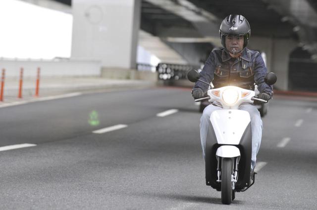 画像: 2020年モデルは「レッツ」4色、「レッツバスケット」2色をラインナップ