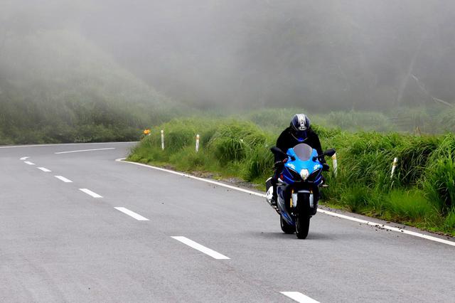 画像2: 公道で乗る『GSX-R1000R』の無敵感
