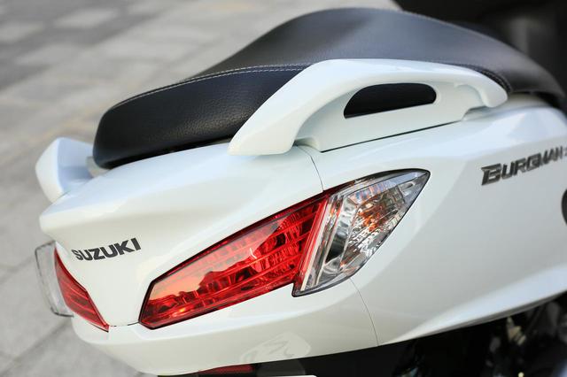 SUZUKI バーグマン200 白 格安提供車 半額配送キャンペーン ク