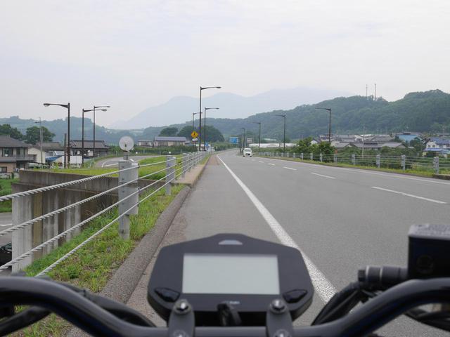 画像2: 150ccバイクには過酷? ジクサー150に標高2172m『上り坂』の洗礼を!