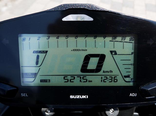 画像5: ジクサー150は満タンで航続距離500km以上が確定!