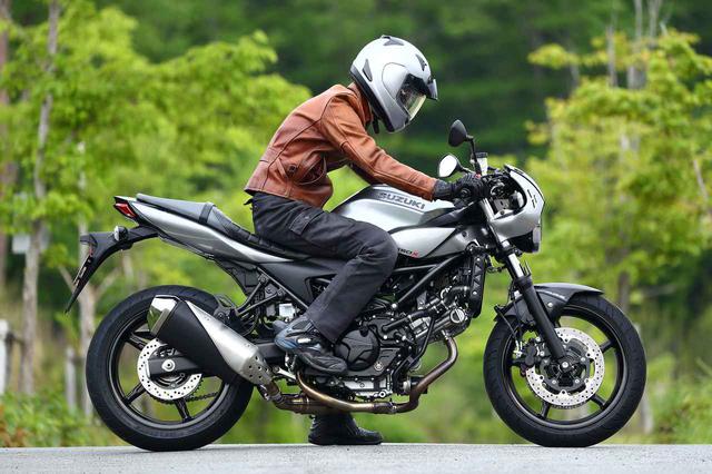 画像2: SV650とSV650の大きな違いはライディングポジション