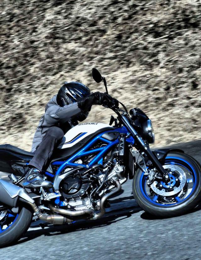 画像3: シンプルに『バイクで走ること』は好きですか?