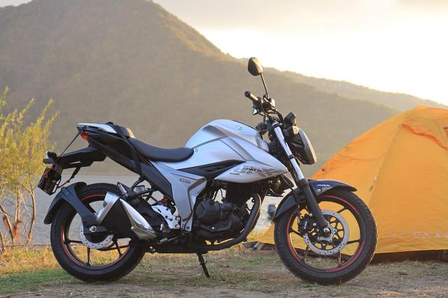 画像: SUZUKI ジクサー150 メーカー希望小売価格:35万2000円(消費税10%込)