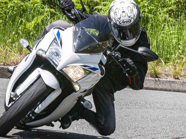 画像: 峠のGSX-S1000Fは相当高いパフォーマンスを発揮する