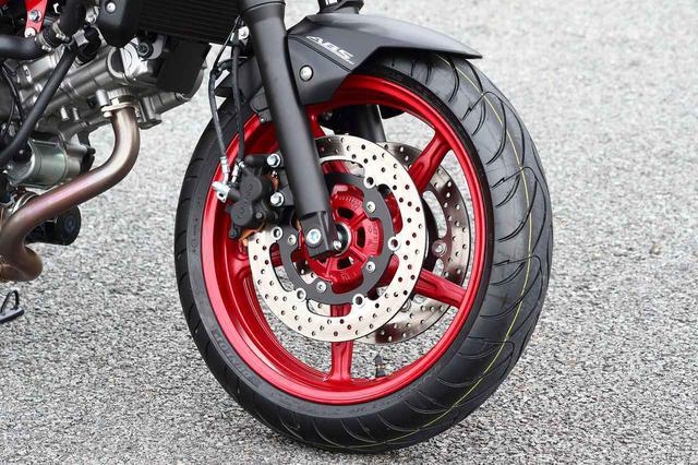 画像1: 前より評価が高くなってる? スズキの大型バイクでいちばん売れてる『SV650』と『SV650X』を並べて乗ってみた!【SUZUKI SV650/SV650X 比較インプレ・中編】