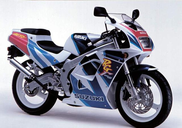 画像1: 2スト125cc水冷エンジンを積んだ原付二種のフルカウルスポーツ!