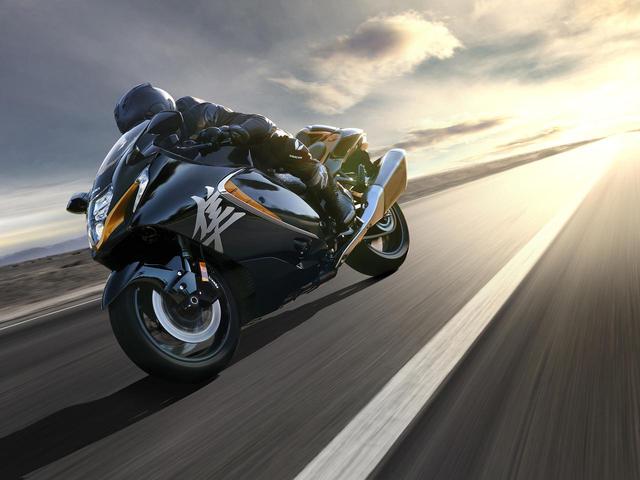 バイクは カッコイイこと が絶対条件 いわゆる カタナ世代 じゃないライダーは新生 Katana をどう感じる 個人的スズキ最強説 Suzuki Katana 試乗インプレ デザイン 編 スズキのバイク 新車情報や最新ニュースをお届けします