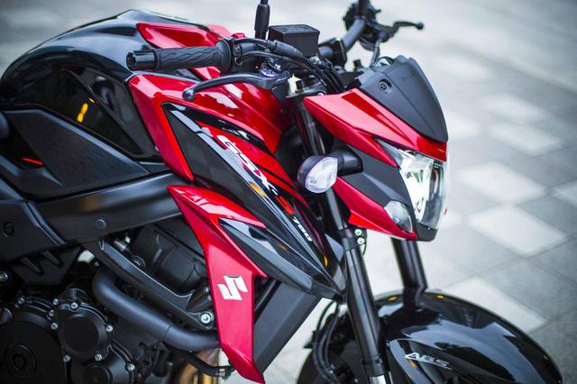 画像4: GSX-S750には1000ccクラスにはない快感がある