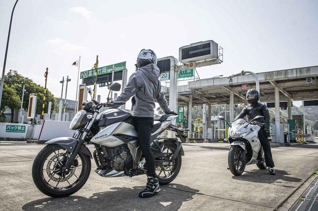 画像: 普段は友祐くんがジクサーSF250、直人くんがジクサー250に乗っていますが、ちょっと交換。