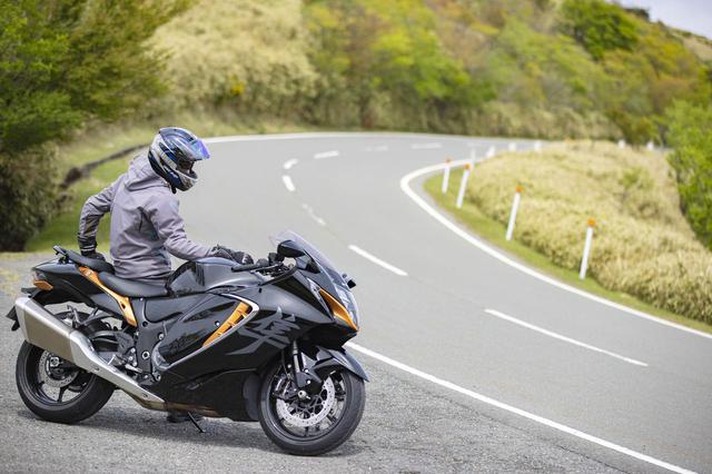 画像1: ワインディングでの『新型』と『2代目』は勝負にならない