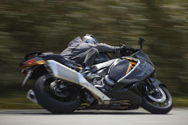 画像3: 新型『隼』はライダーとの一体感が強くなった?