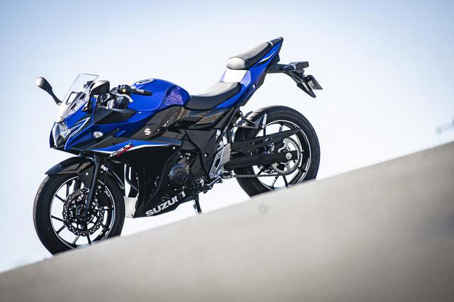 画像1: GSX250Rは『運転しやすさ』のために『スポーツ性』を犠牲にしたのか?