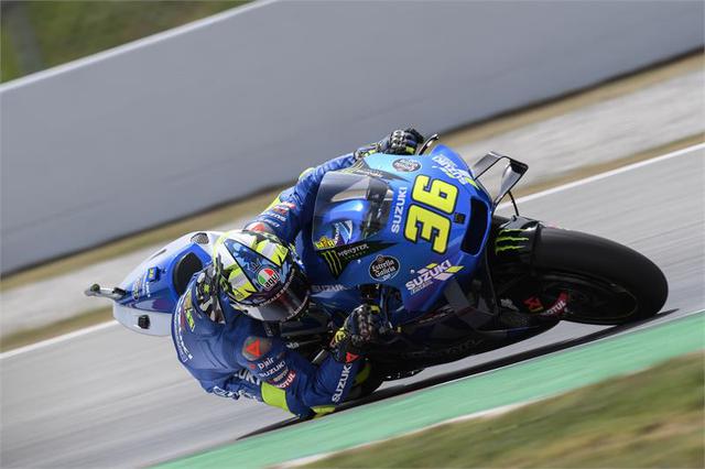 画像1: だけど相変わらずの戦闘力! スズキのGSX-RRの速さは本物!