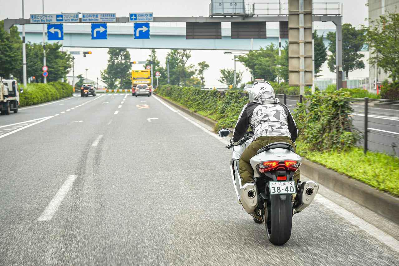 アルティメットスポーツは『街乗り』でも楽しめる?下道ツーリング好きのライダーが新型『隼(ハヤブサ)』実走検証!【個人的スズキ最強説 ...