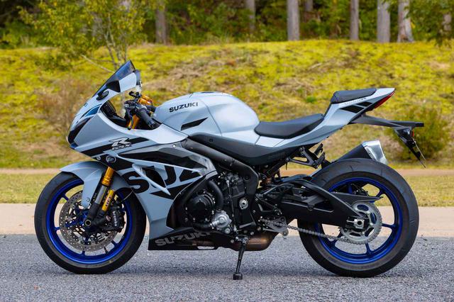 スズキ『GSX-R1000R ABS』の燃費や足つき性は？ おすすめ