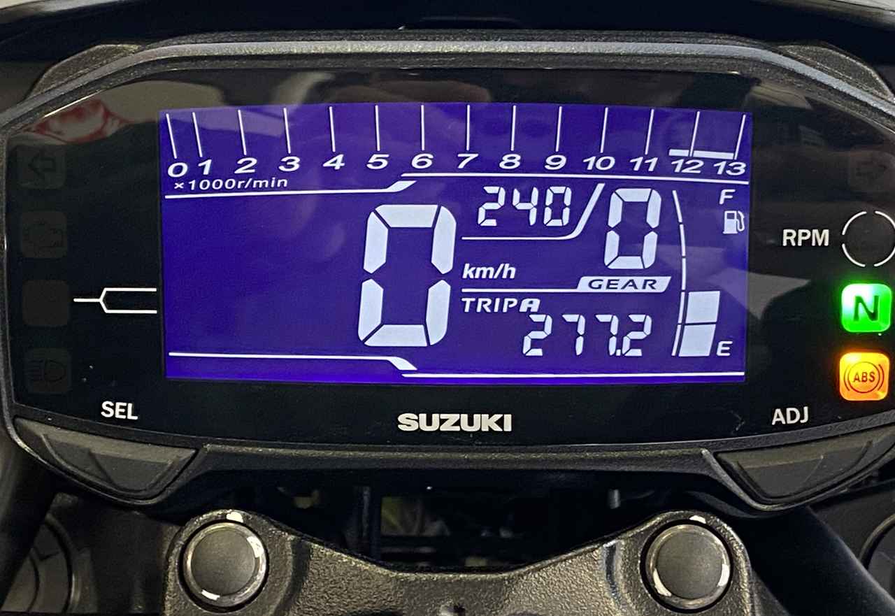 画像1: メーターパネルのデザインで車種を当てる無理難題クイズ！