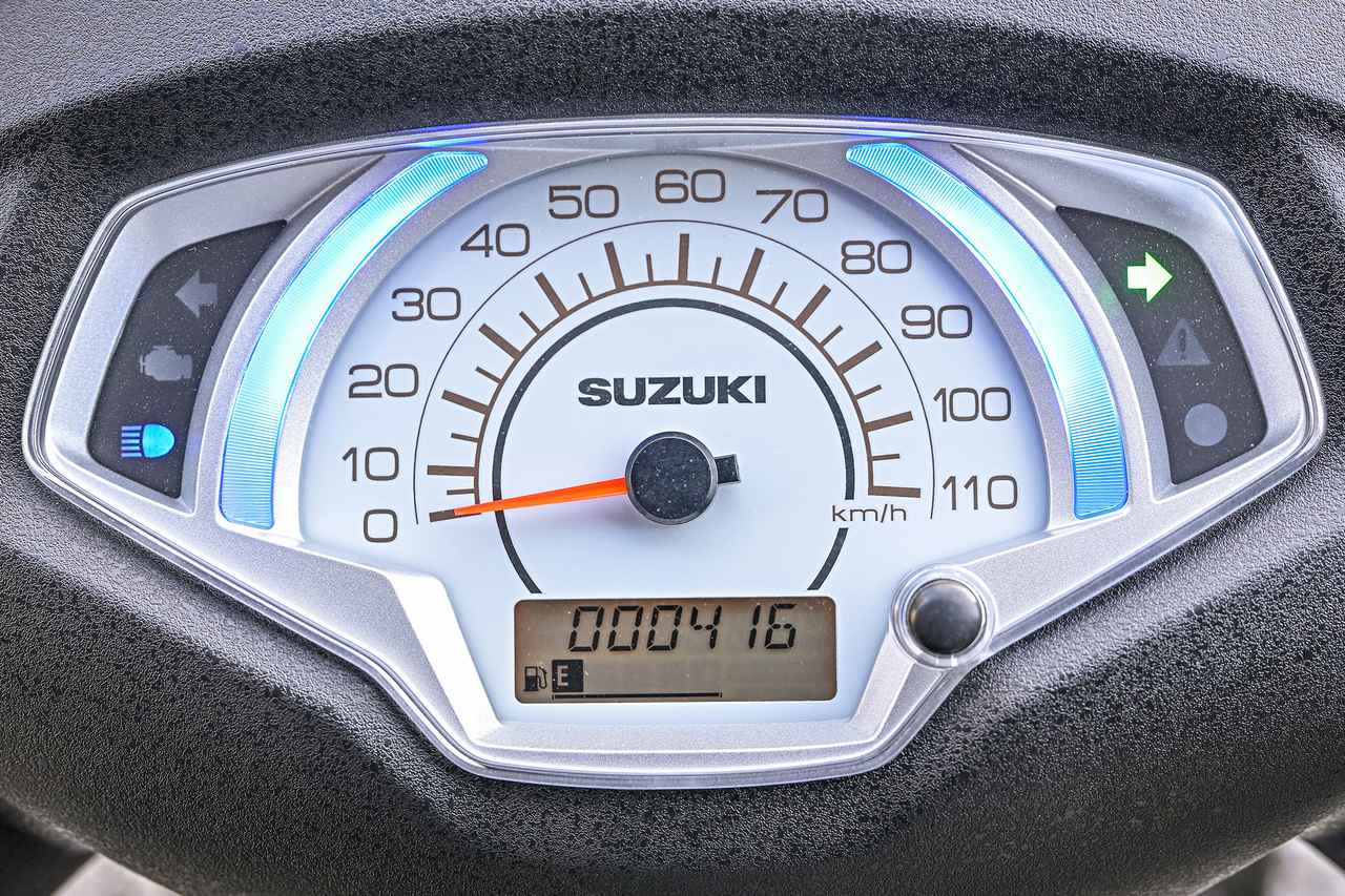 画像1: 【超難問クイズ】バイクの『メーターパネル』だけでどのモデルか分かるかな？全部わかったあなたはスズキ車メーター博士を名乗れるぞ！【スズキアルティメットクイズ⑫ 難易度★★★★☆ ／ メーター編】