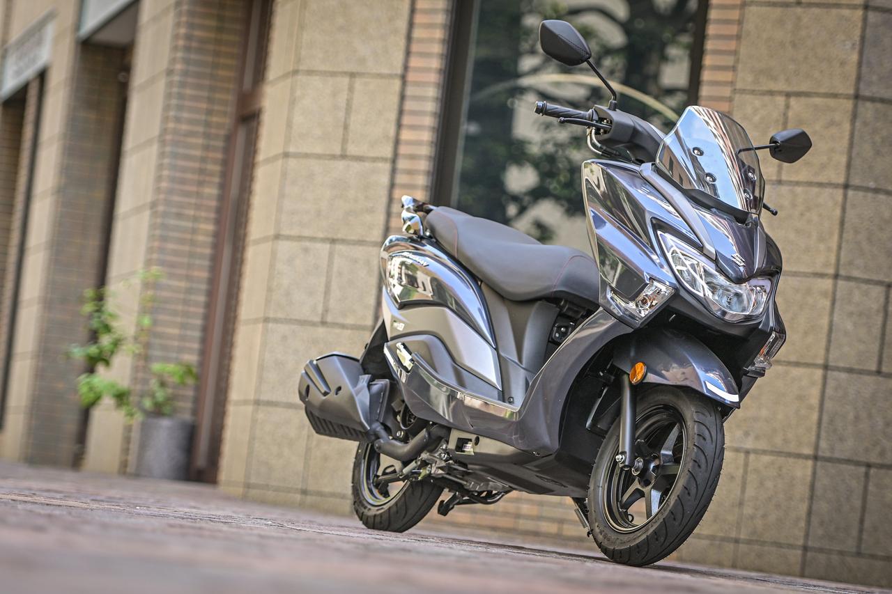 画像: 原付二種スクーターに求める機能が全部入り！『バーグマンストリート125EX』が125ccバイクを「ラグジュアリー」に変えた！ - スズキのバイク！- 新車情報や最新ニュースをお届けします