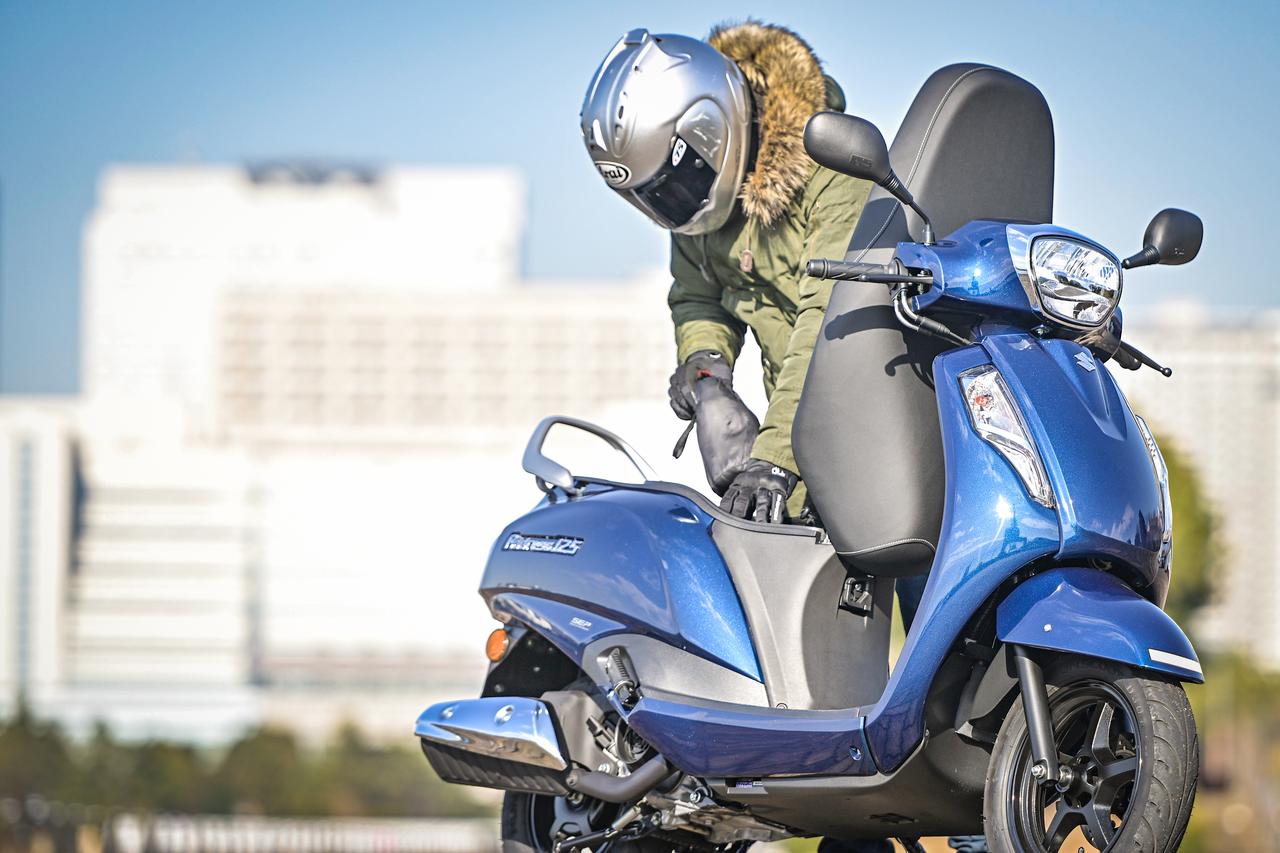 画像: 新型『アドレス125』はデザイン以上に「機能性」がすごかった⁉︎ 毎日乗れる原付二種／125スクーターの理想的なスタイルがコレ！ - スズキのバイク！