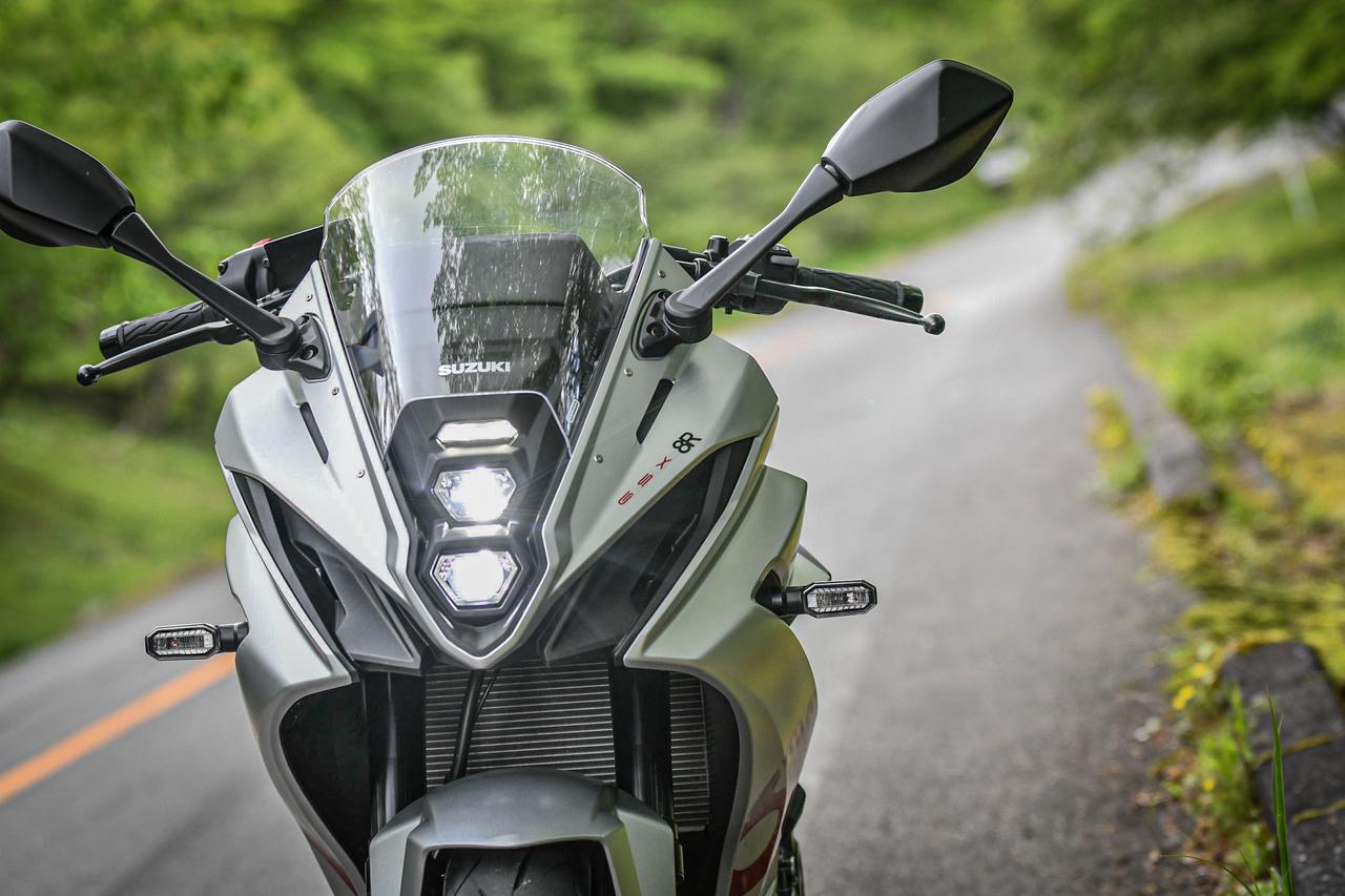 画像1: スズキ『GSX-8R』の装備/ディテール解説