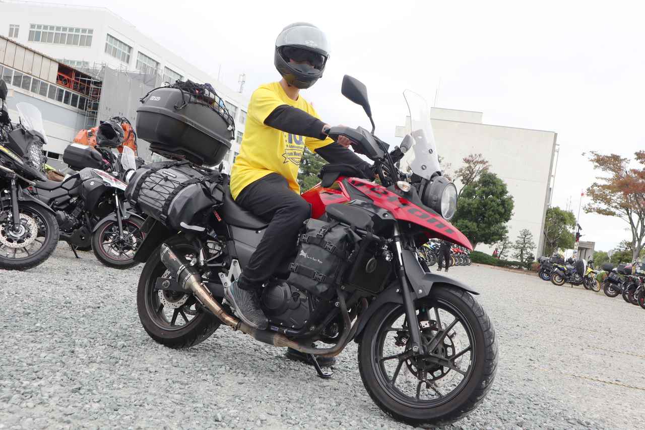 画像1: 21歳の若手ライダーが『Vストローム250』を選んだ理由って?